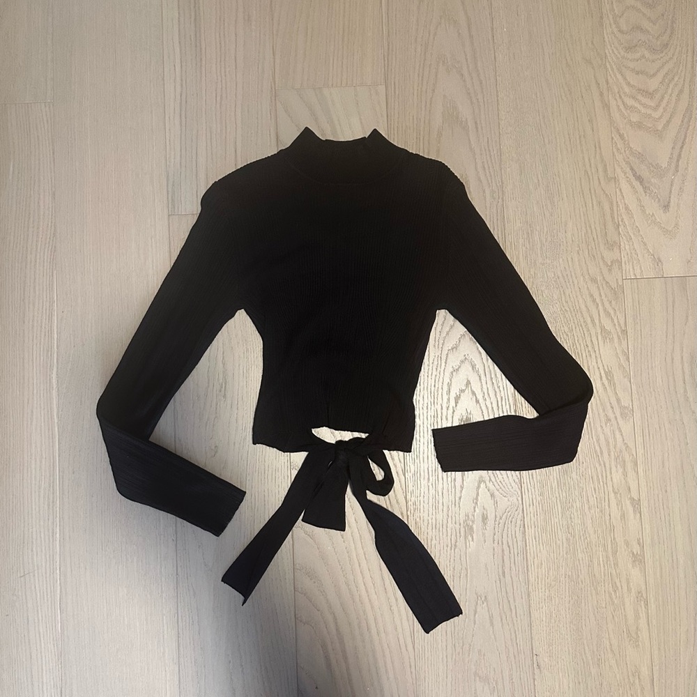 Black Tie-Back Turtleneck Sweater - Picture 3 of 7